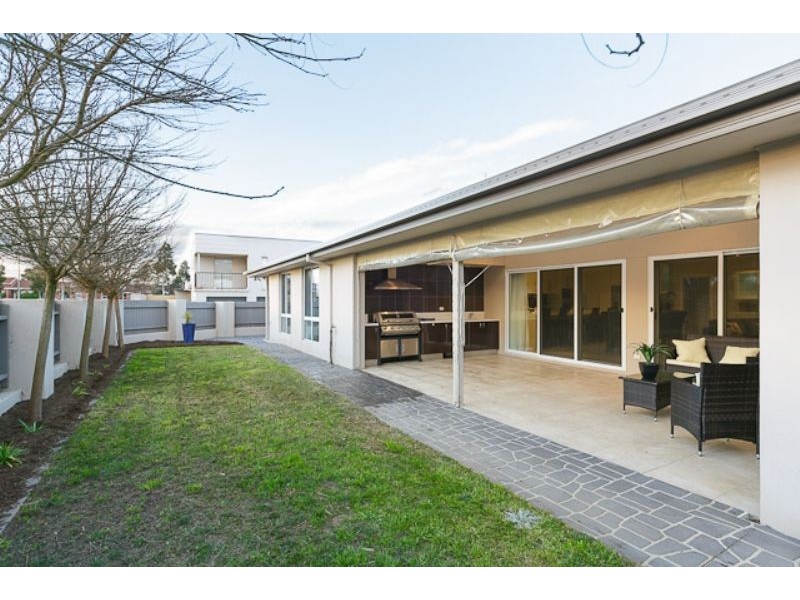 1 Mary Gillespie Avenue, Gungahlin ACT 2912