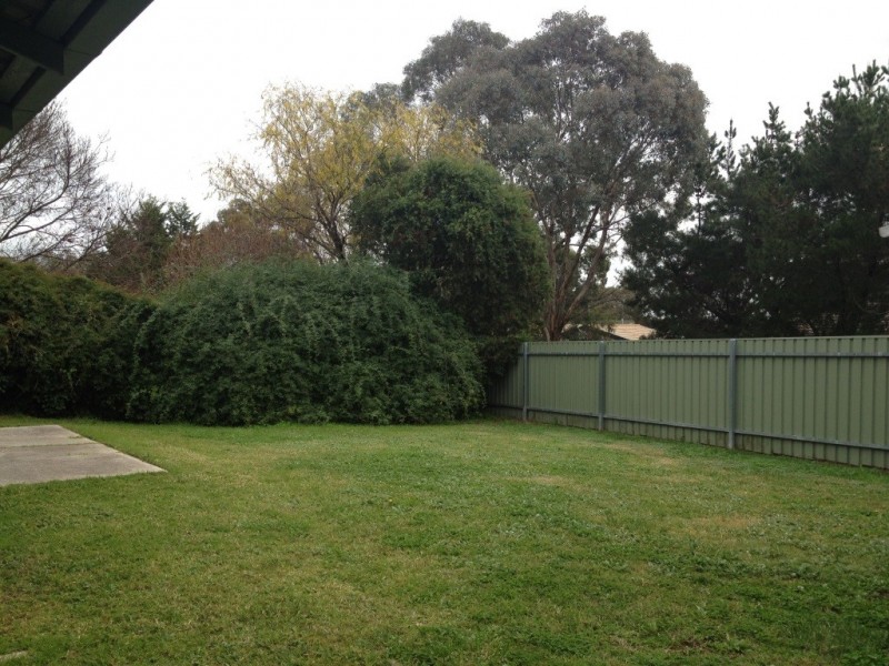 7 Waterfield Place, Charnwood ACT 2615