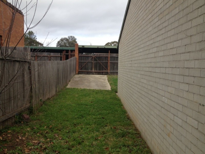 7 Waterfield Place, Charnwood ACT 2615