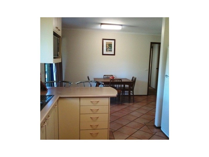 4 McArthur Place, Latham ACT 2615