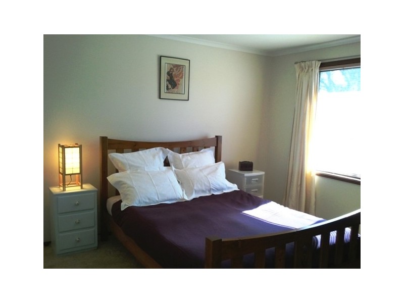 4 McArthur Place, Latham ACT 2615