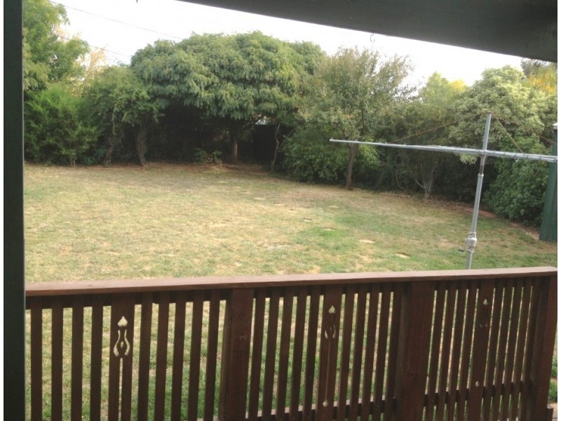 4 McArthur Place, Latham ACT 2615