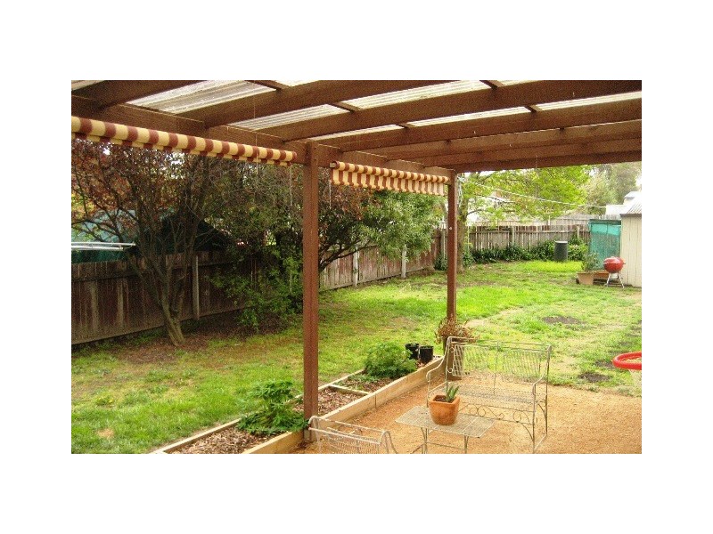 1 Herron Crescent, Latham ACT 2615