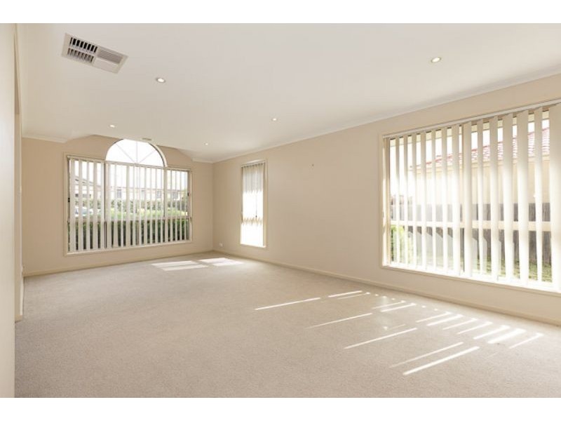 54 Shrivell Circuit, Dunlop ACT 2615