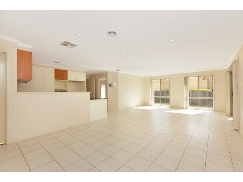 54 Shrivell Circuit, Dunlop ACT 2615
