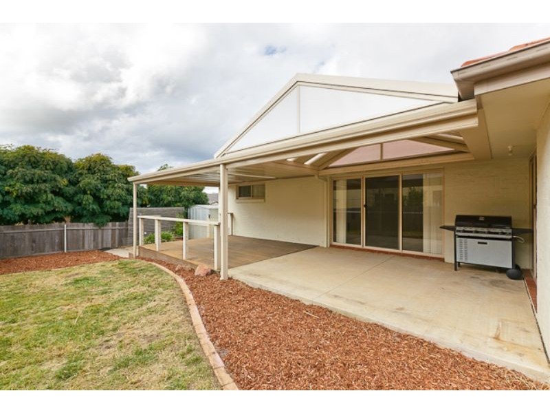 54 Shrivell Circuit, Dunlop ACT 2615