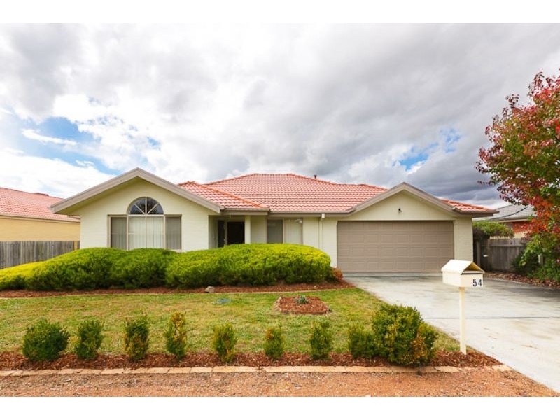54 Shrivell Circuit, Dunlop ACT 2615
