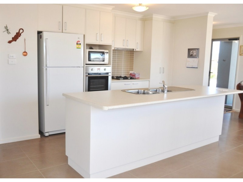 10 Eric De Salis Street, Macgregor ACT 2615