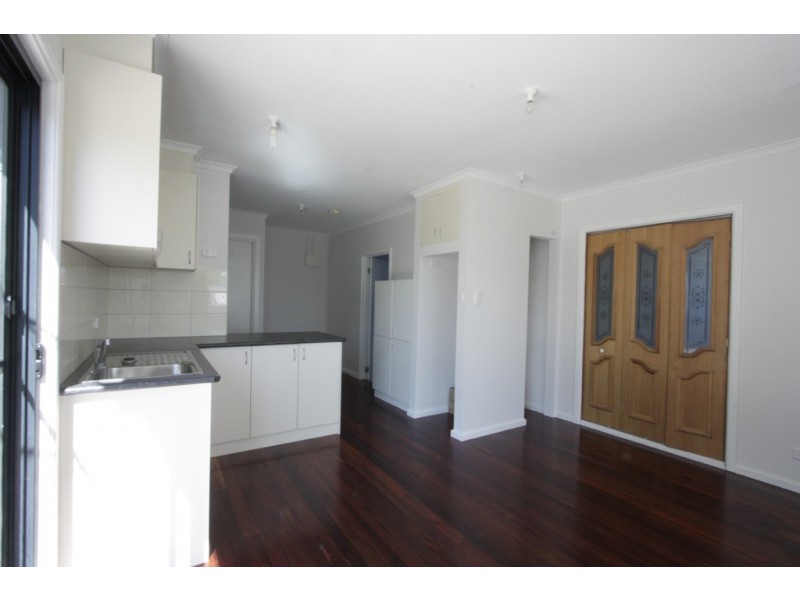 18 Barrett Street, Macgregor ACT 2615