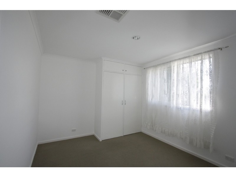 18 Barrett Street, Macgregor ACT 2615