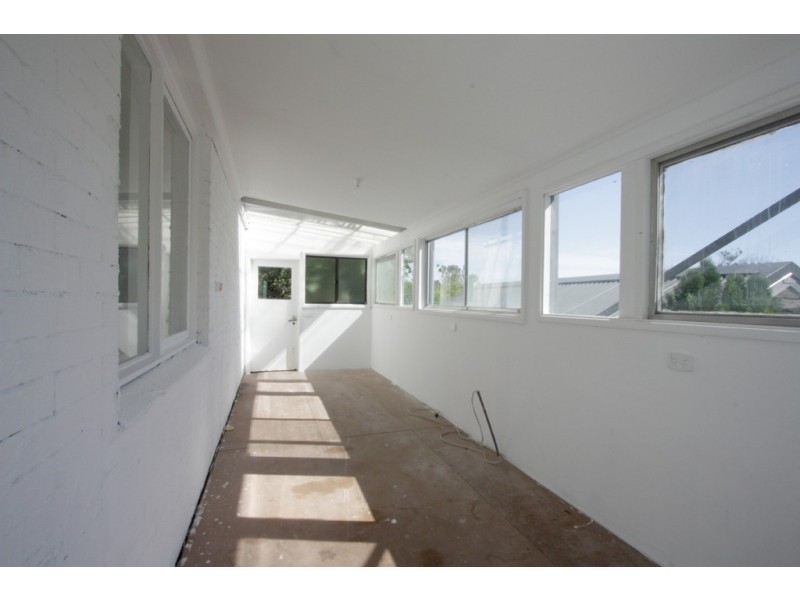 18 Barrett Street, Macgregor ACT 2615