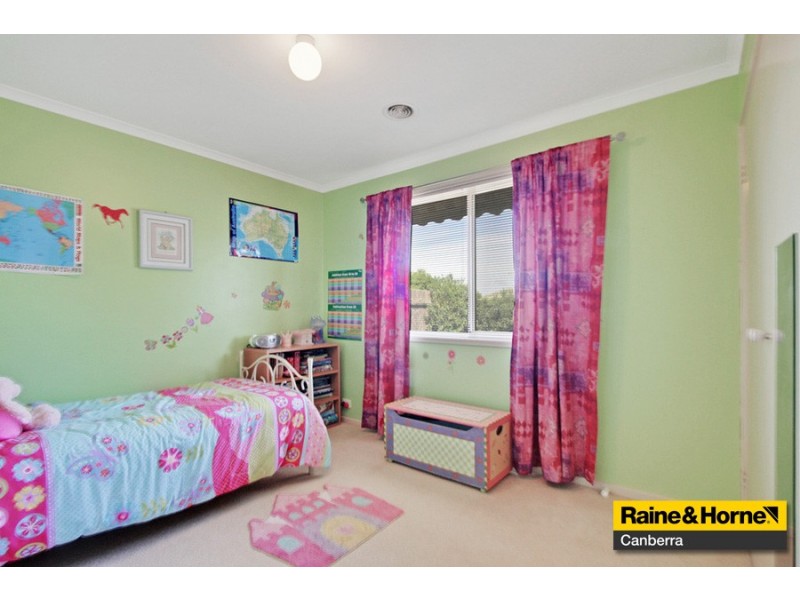 17 Coolgardie Street, Dunlop ACT 2615