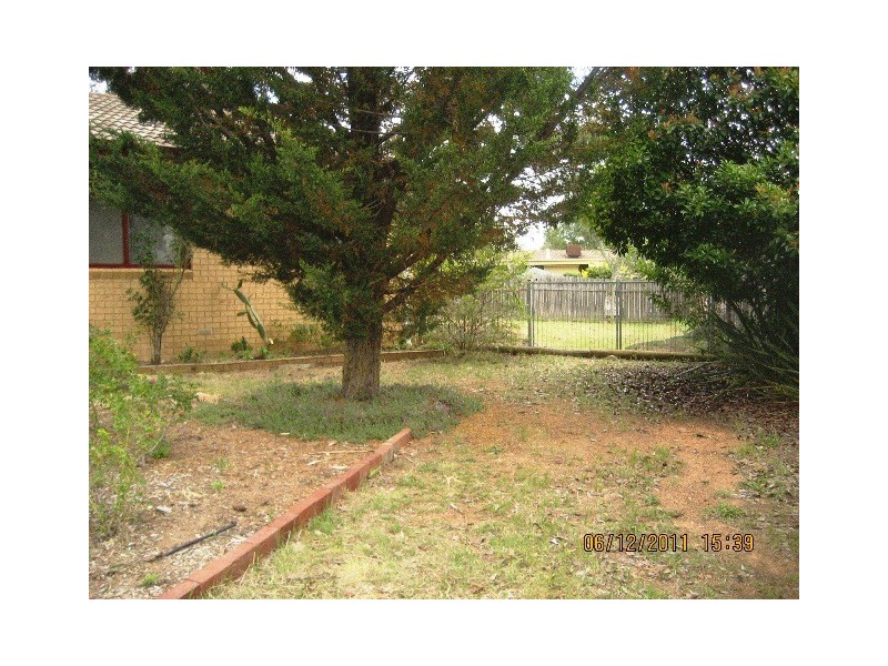 12 Landale Place, Charnwood ACT 2615