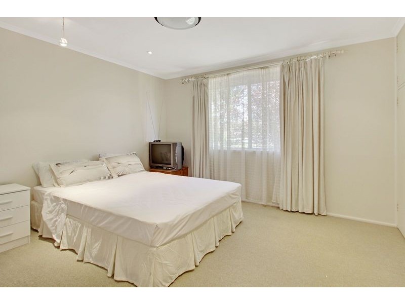 77 Beaurepaire Crescent, Holt ACT 2615