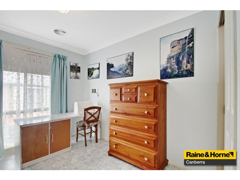 3/30 Hugh McKay Crescent, Dunlop ACT 2615