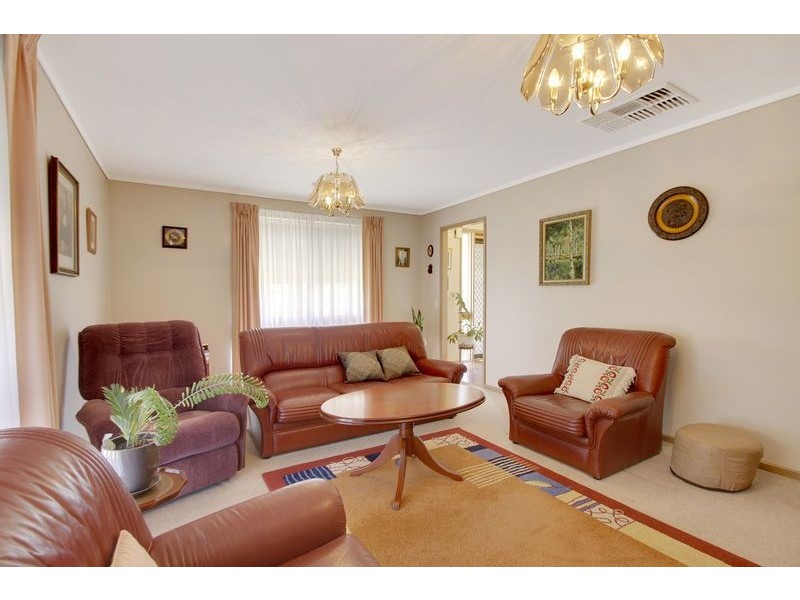 137 Chuculba Crescent, Giralang ACT 2617