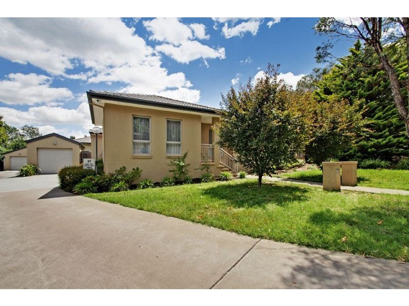2 Reynolds Street, Curtin ACT 2605