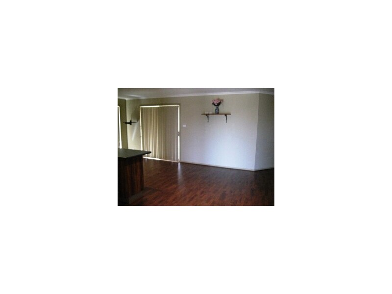 6 Fitton Close, Dunlop ACT 2615