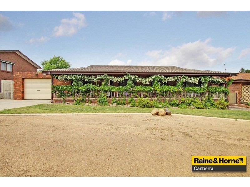 24 Stacy Street, Gowrie ACT 2904