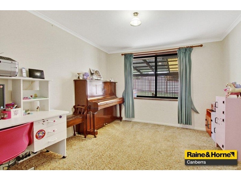 24 Stacy Street, Gowrie ACT 2904