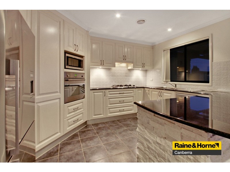 9 Simonetti Street, Dunlop ACT 2615