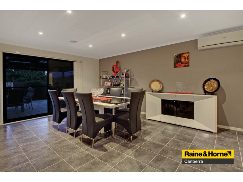 9 Simonetti Street, Dunlop ACT 2615
