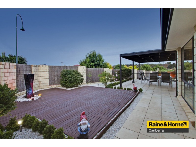 9 Simonetti Street, Dunlop ACT 2615
