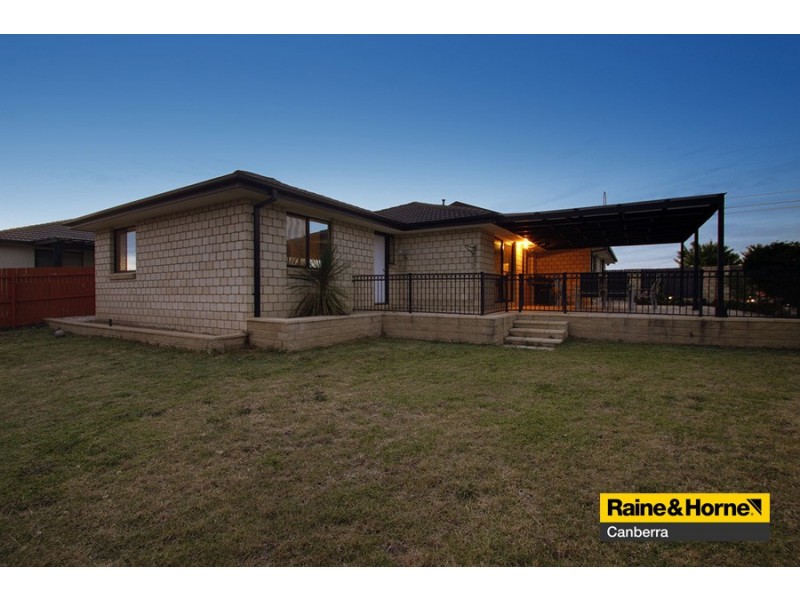 9 Simonetti Street, Dunlop ACT 2615