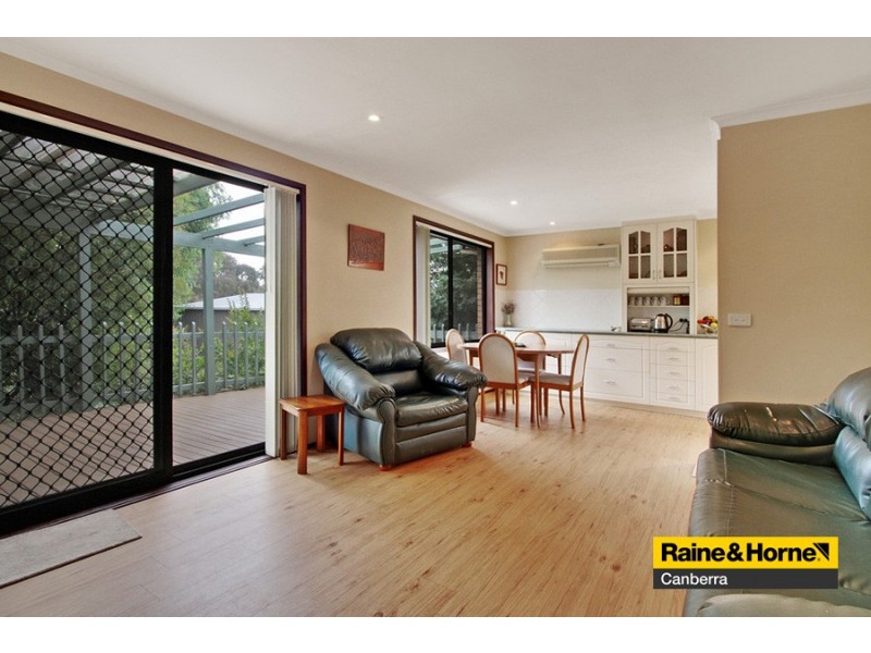 31 Kinchela Crescent, Latham ACT 2615