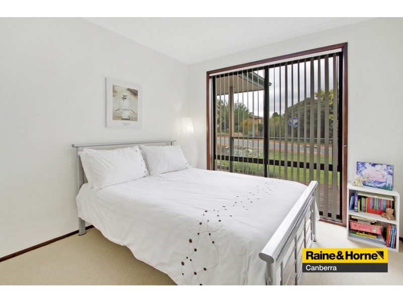 31 Kinchela Crescent, Latham ACT 2615