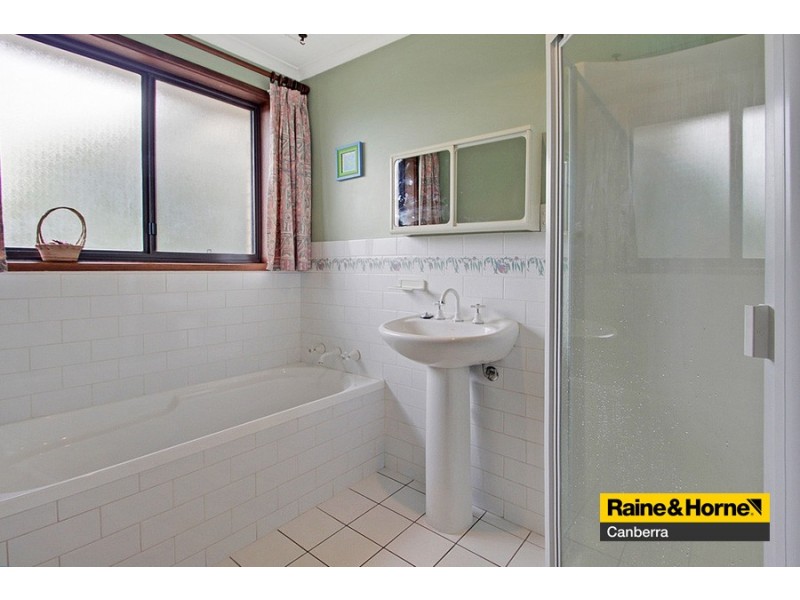 31 Kinchela Crescent, Latham ACT 2615