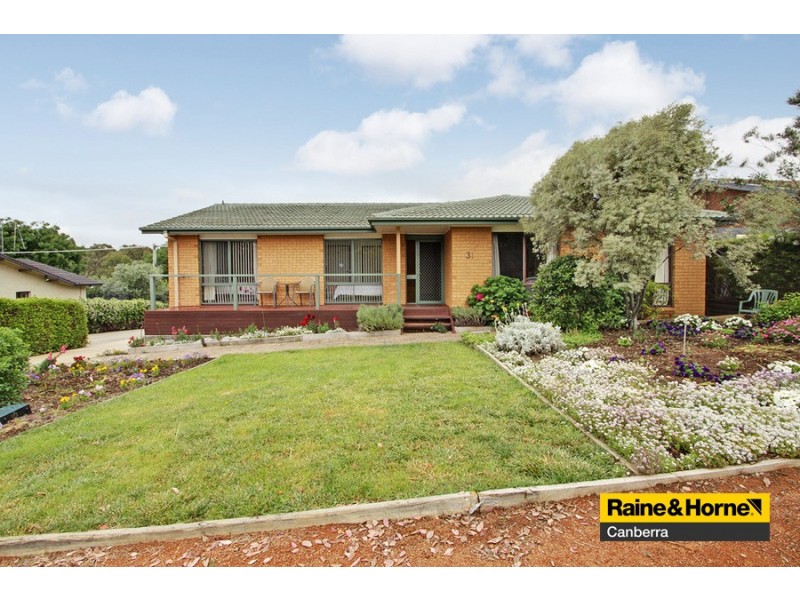 31 Kinchela Crescent, Latham ACT 2615