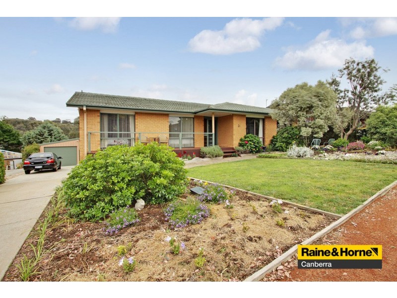 31 Kinchela Crescent, Latham ACT 2615