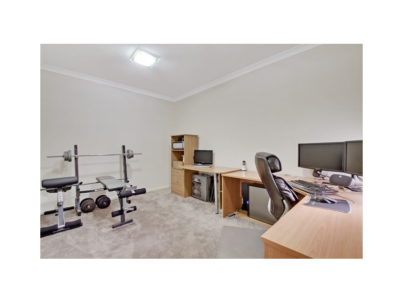 8 Rubeo Street, Forde ACT 2914