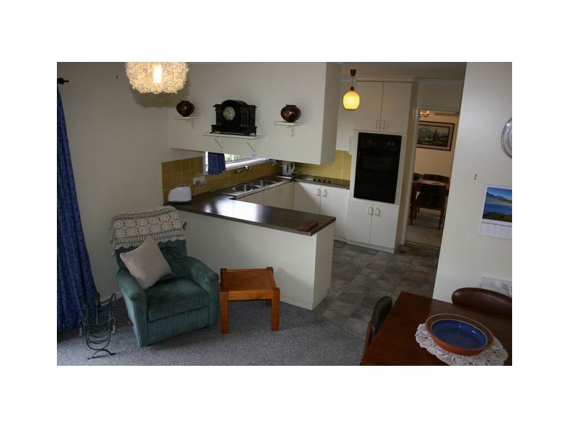 4 Clement Place, Macgregor ACT 2615