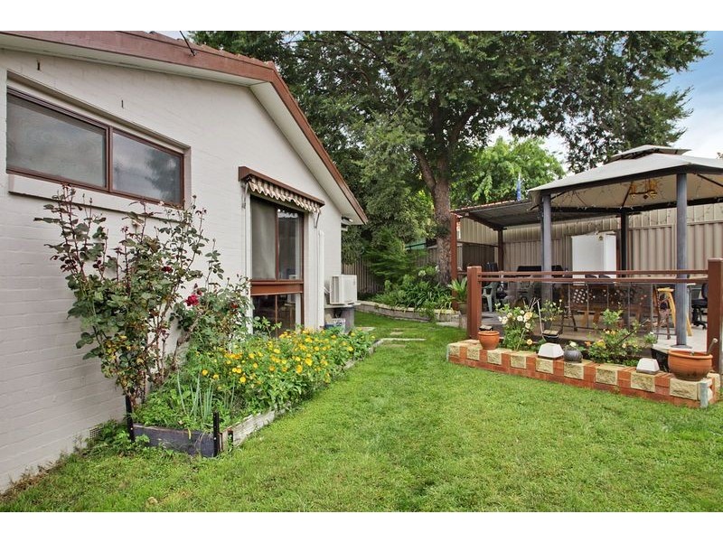 6 Carleton Street, Kambah ACT 2902