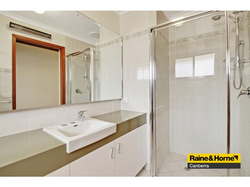 32 Clubbe Crescent, Macgregor ACT 2615