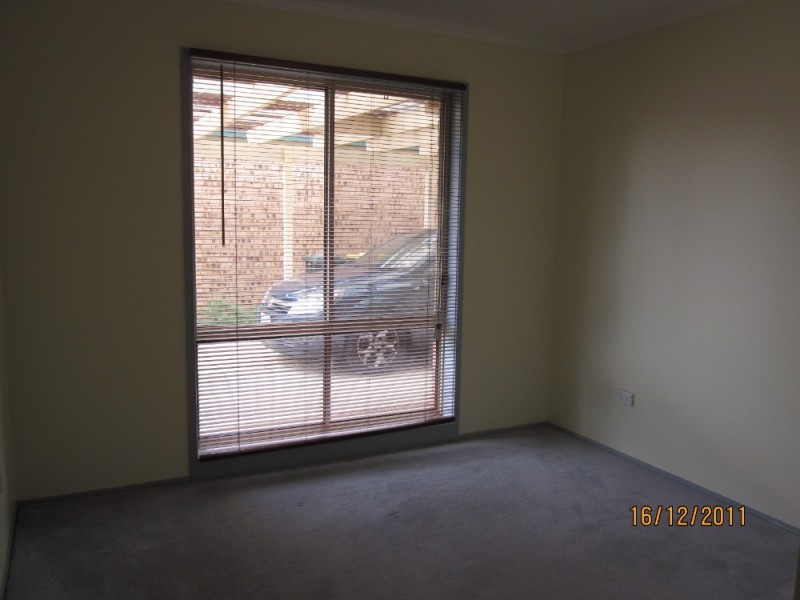 9 Thornhill Crescent, Dunlop ACT 2615