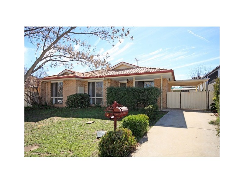 21 Thornhill Crescent, Dunlop ACT 2615