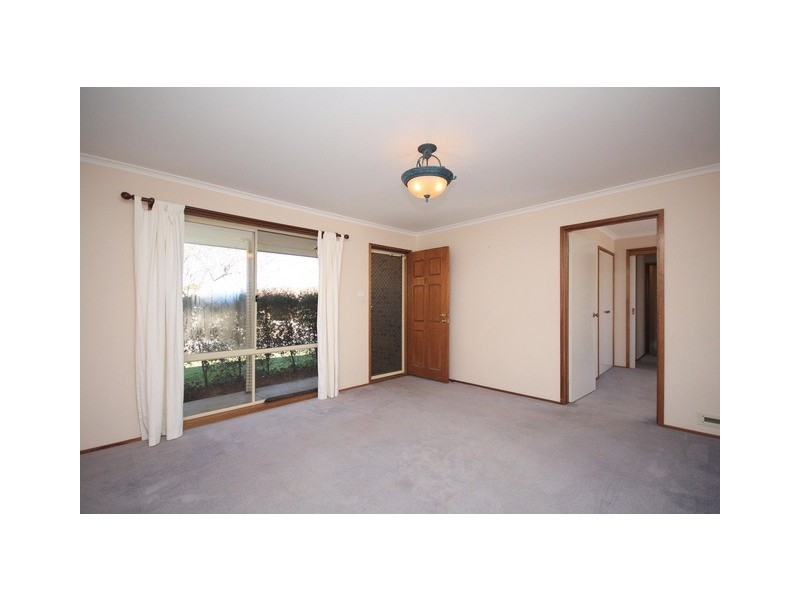 21 Thornhill Crescent, Dunlop ACT 2615