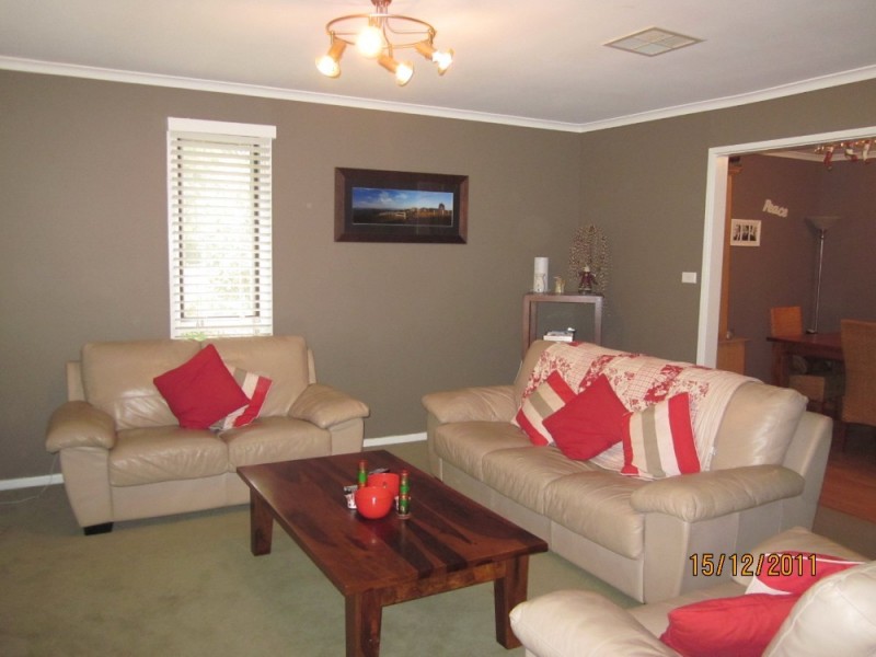 17 Hinchcliffe Place, Spence ACT 2615