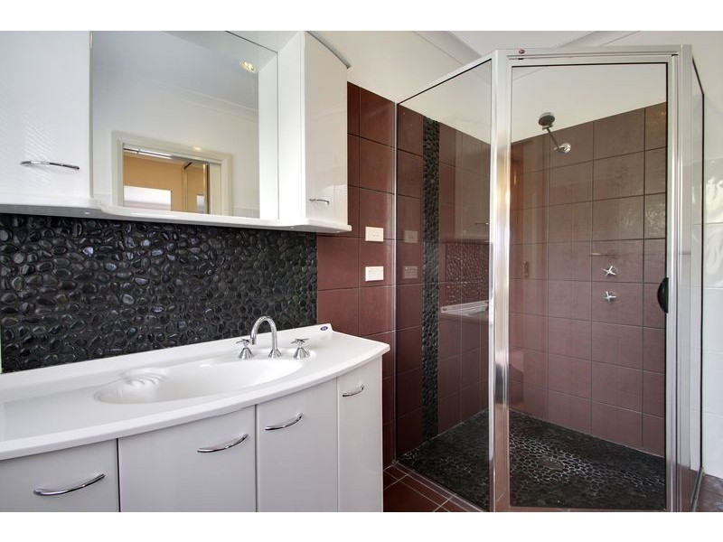 16 Dennis Place, Jerrabomberra NSW 2619