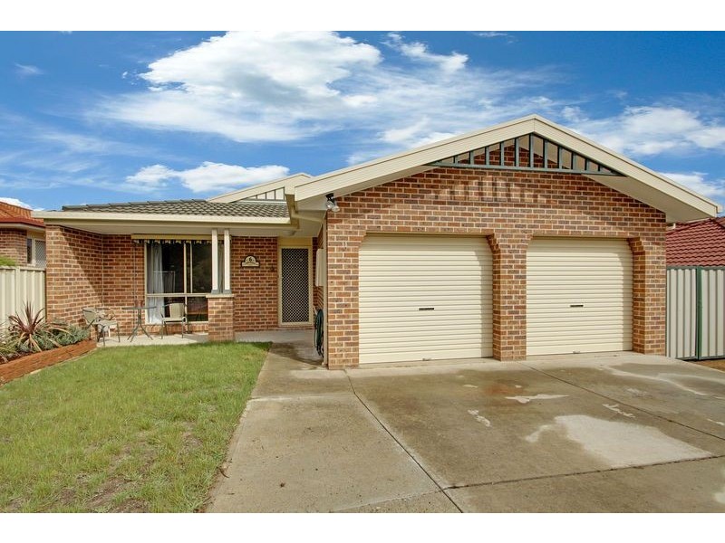 6 Gasking Close, Dunlop ACT 2615