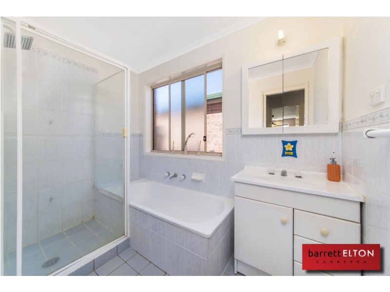 2 Leason Close, Dunlop ACT 2615