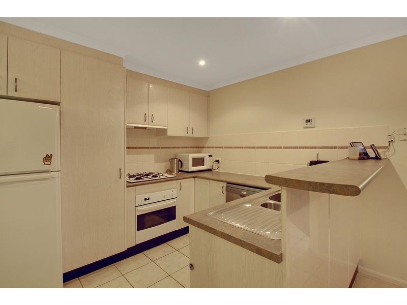 8 Hobday Place, Dunlop ACT 2615