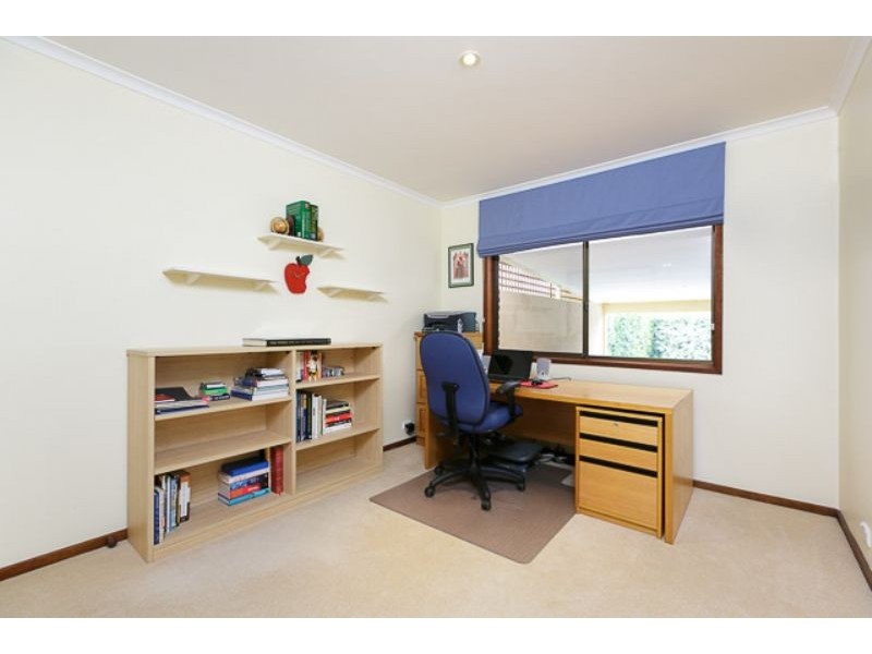 11 Nanson Place, Florey ACT 2615
