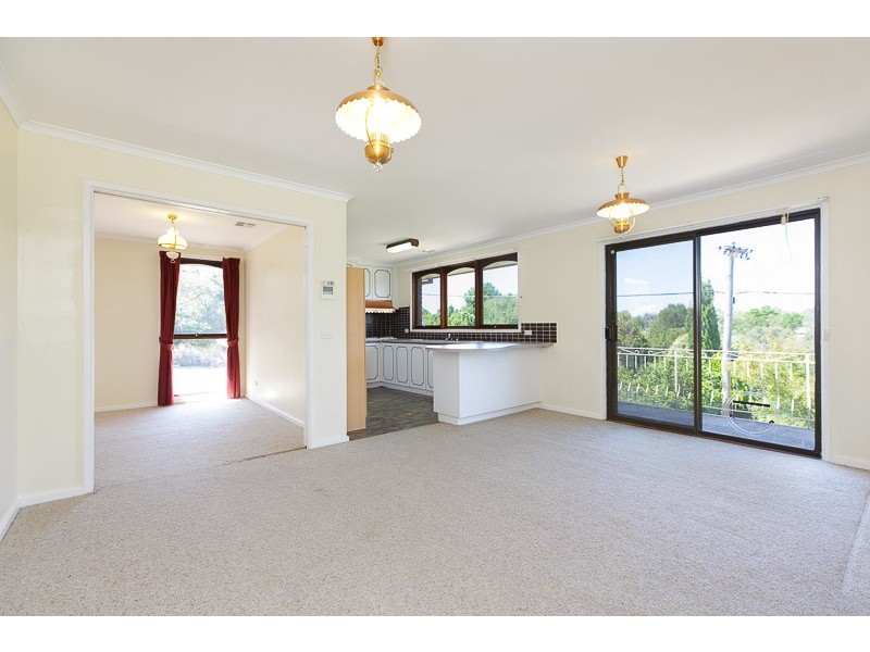 2 Crago Place, Macgregor ACT 2615