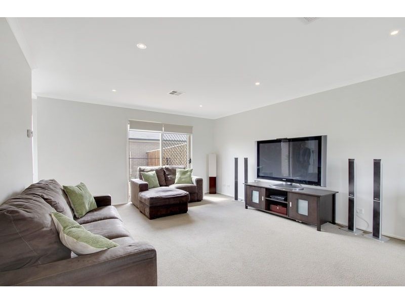 20/56 Christina Stead Street, Franklin ACT 2913