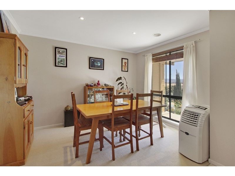 7 Loxton Place, Dunlop ACT 2615