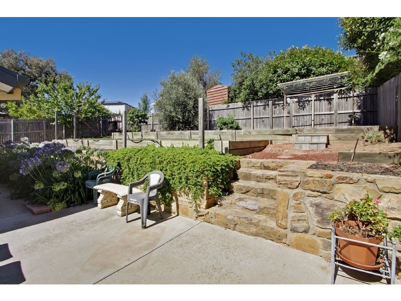 7 Loxton Place, Dunlop ACT 2615